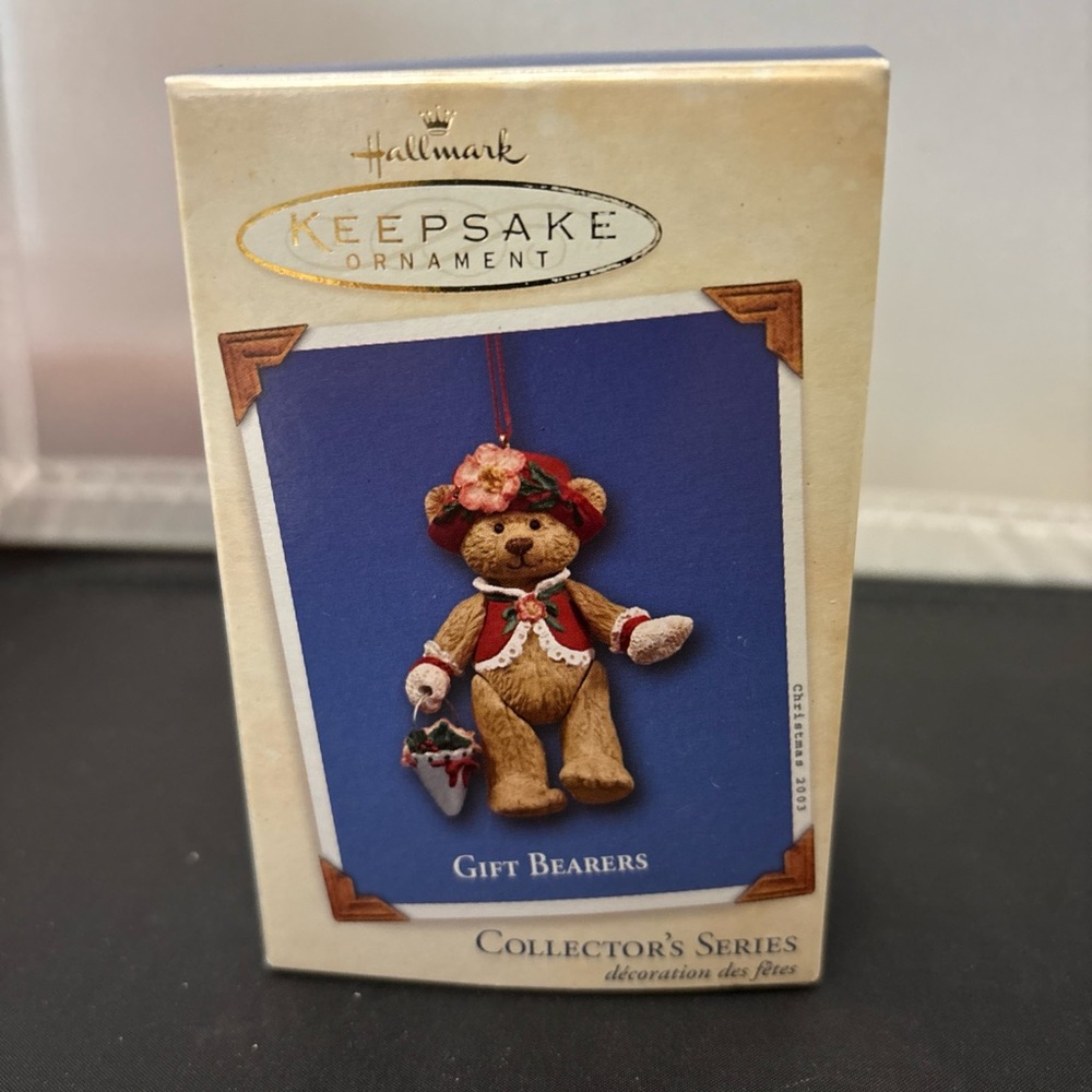 2003 Hallmark Keepsake Ornament Gift Bearers 5th in Series 2003 A3